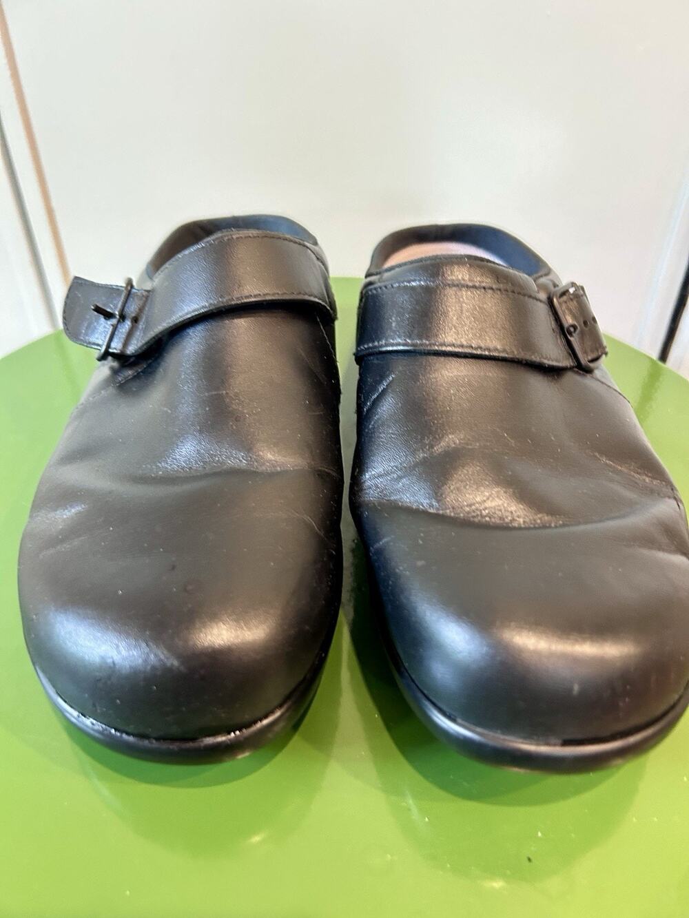 Women's Black SAS slip on clog with tri-pad comfort size 8W. Great shape